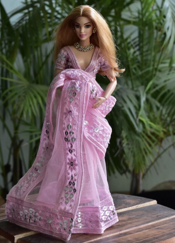 Pink saree for curvy doll