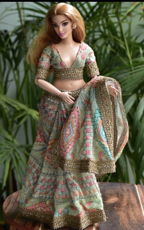 Saree for a curvy doll