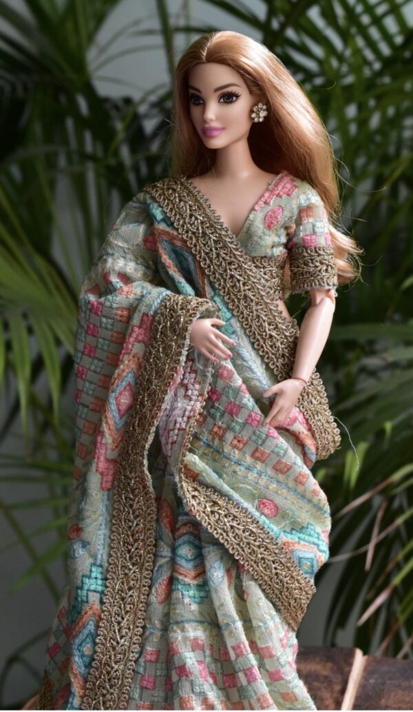 Saree for a curvy doll