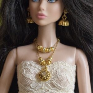 Gold jewelry for dolls